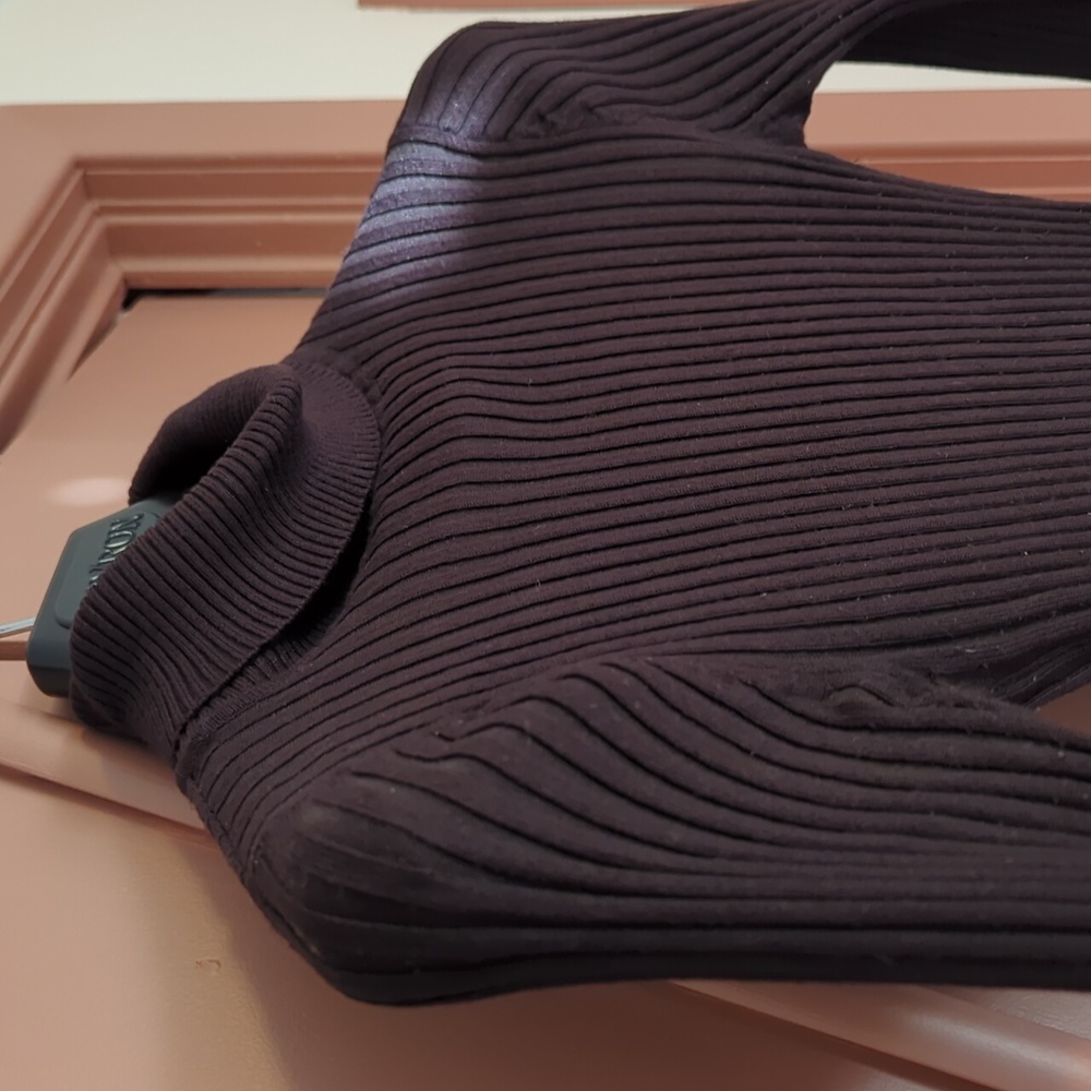 Active Basic - Brown Ribbed Long Sleeve Turtle Neck - Picture 4 of 5
